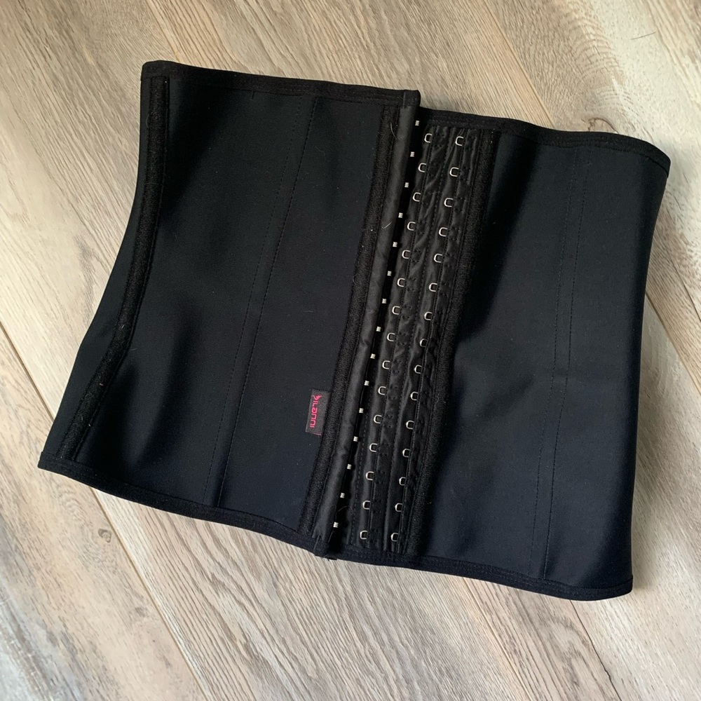 Waist Trainer - image 2